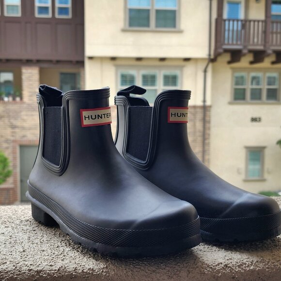 Hunter Women's Original Chelsea Rain Boots โ Timeless Black Style ๐ง๏ธ๐ค - Picture 9 of 14